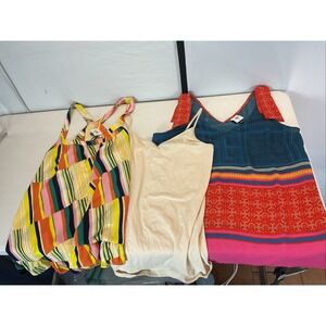 Lot of 3 Cabi Size Womens size M‎ Skip Halter,tank, cami beach Ruffle